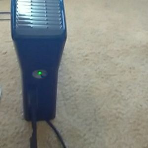 xbox 360 comes with controller and account with it